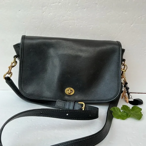 Vintage Coach Convertible Crossbody Bag - Picture 8 of 8